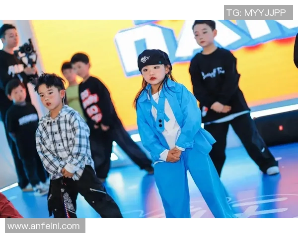 武汉街舞队的耐力挑战与成长之路探索街舞文化的深厚底蕴与激情